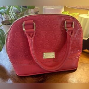 Betsy Johnson | Skull Embossed Bag
